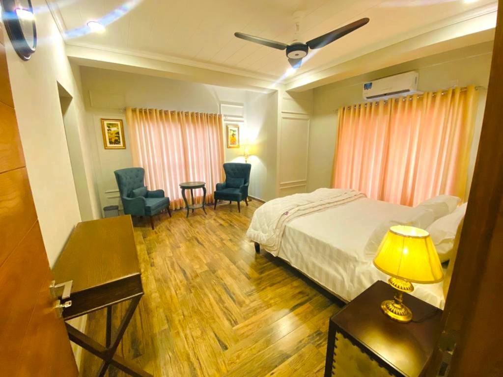 Holidazzle Serviced Apartments Bahria Town Rawalpindi Buitenkant foto