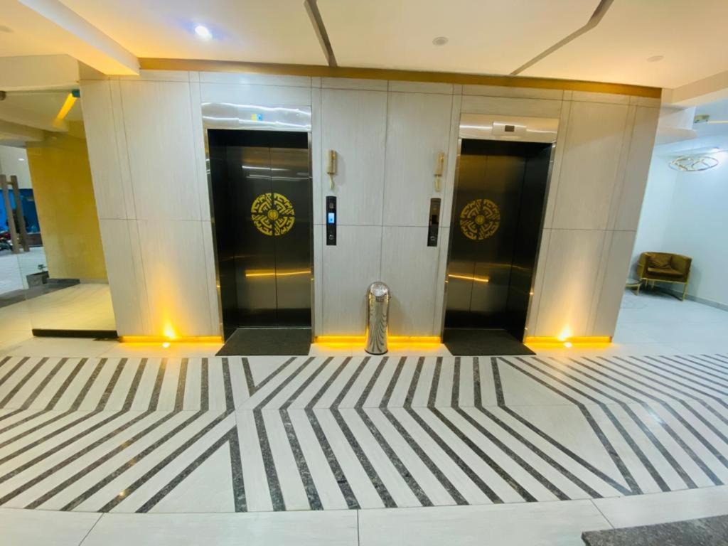 Holidazzle Serviced Apartments Bahria Town Rawalpindi Buitenkant foto
