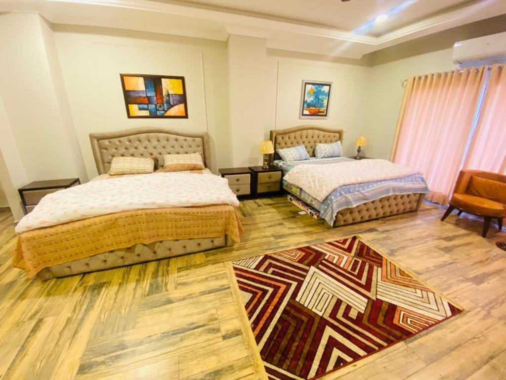 Holidazzle Serviced Apartments Bahria Town Rawalpindi Buitenkant foto