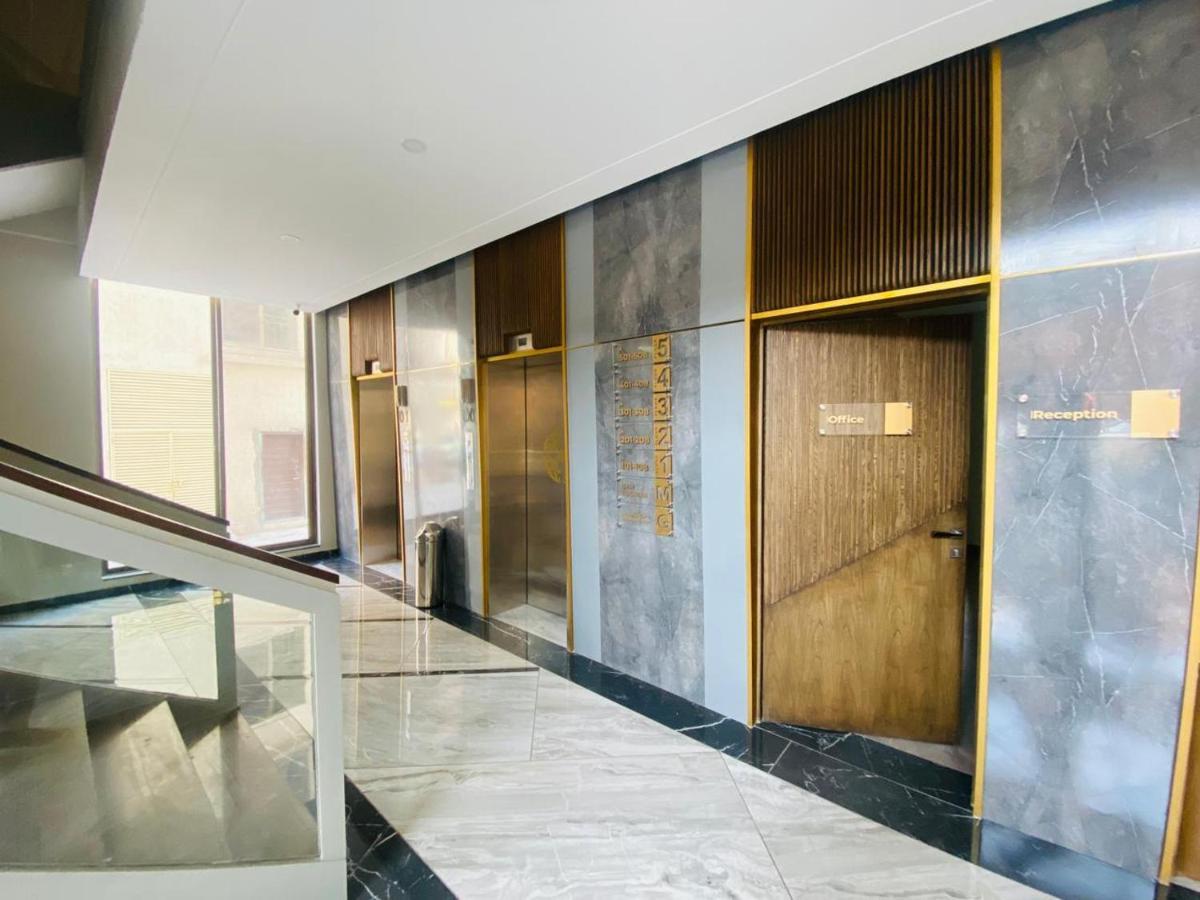 Holidazzle Serviced Apartments Bahria Town Rawalpindi Buitenkant foto
