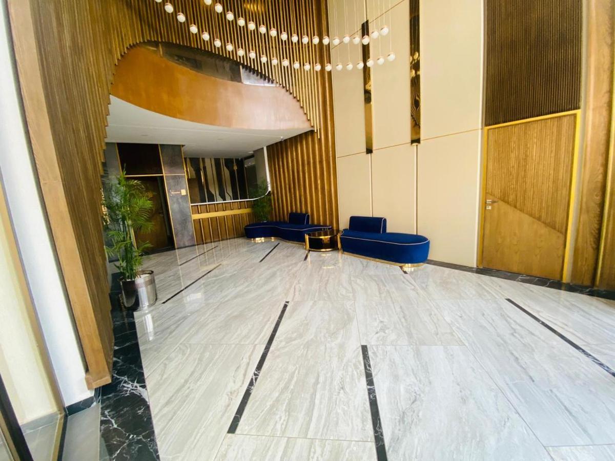 Holidazzle Serviced Apartments Bahria Town Rawalpindi Buitenkant foto