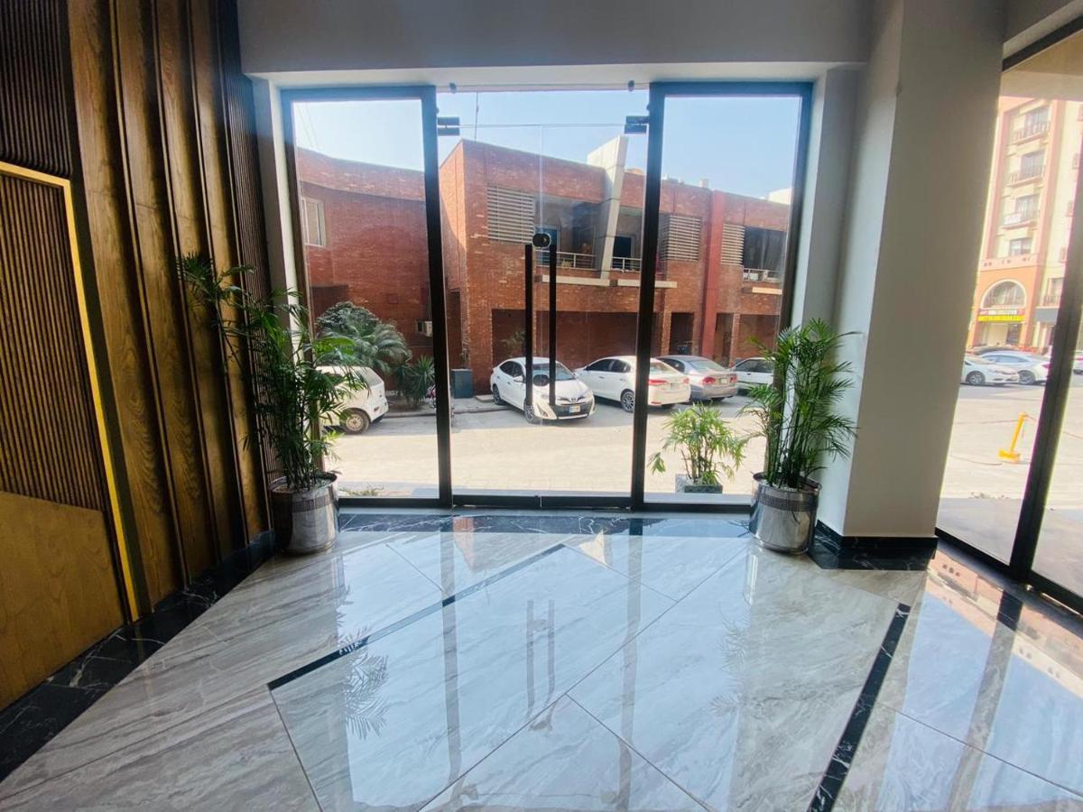 Holidazzle Serviced Apartments Bahria Town Rawalpindi Buitenkant foto