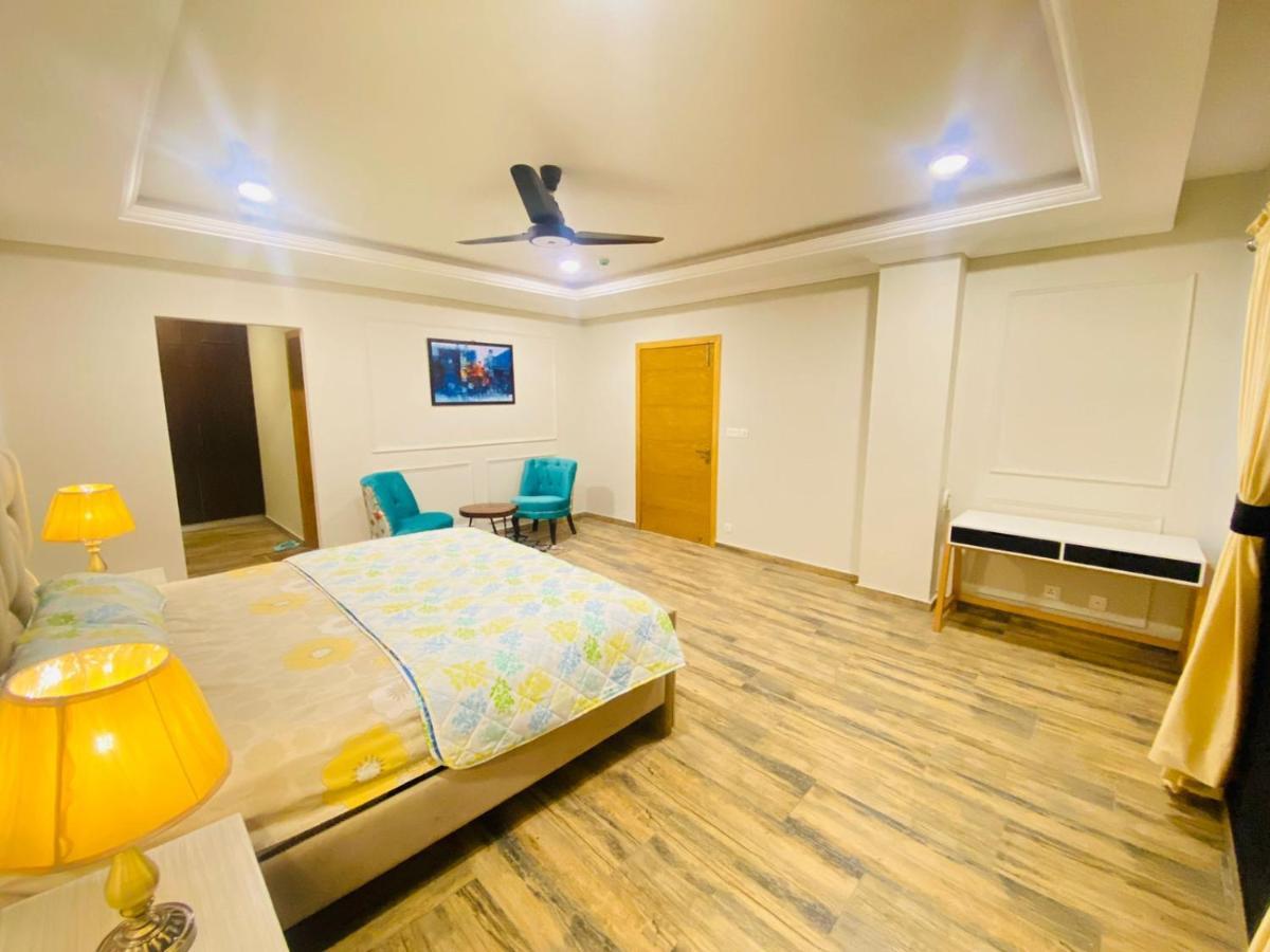 Holidazzle Serviced Apartments Bahria Town Rawalpindi Buitenkant foto