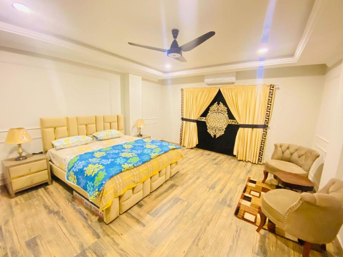 Holidazzle Serviced Apartments Bahria Town Rawalpindi Buitenkant foto