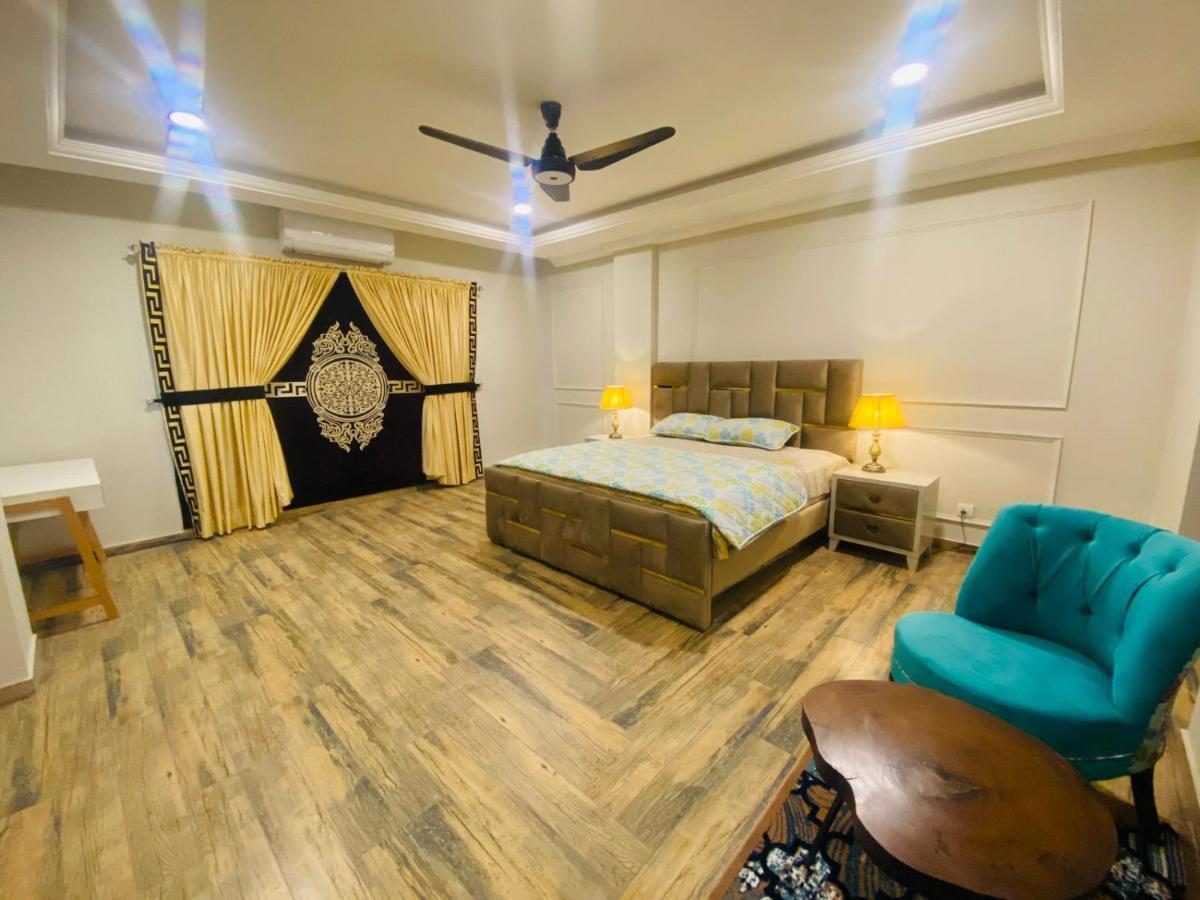 Holidazzle Serviced Apartments Bahria Town Rawalpindi Buitenkant foto