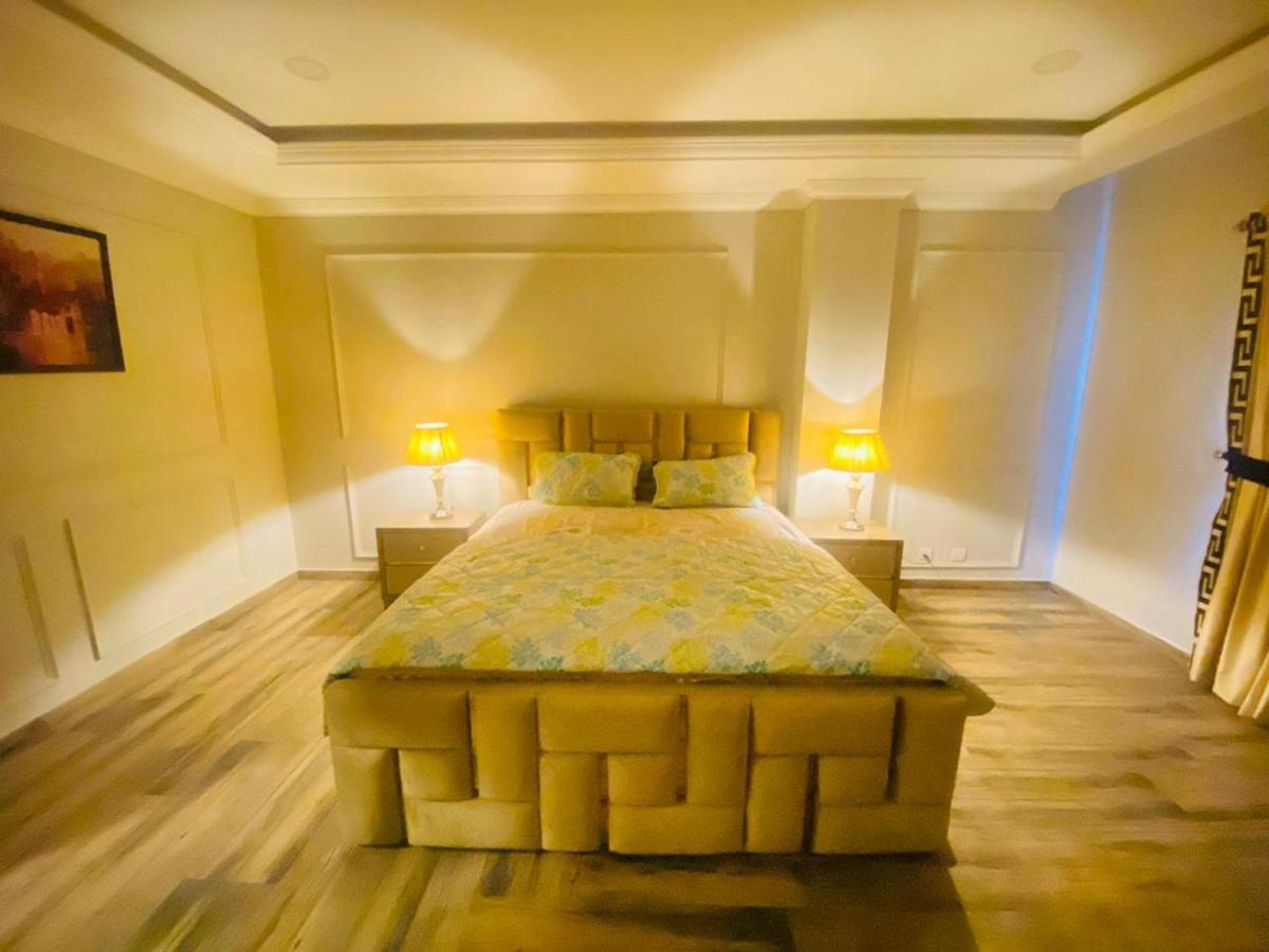 Holidazzle Serviced Apartments Bahria Town Rawalpindi Buitenkant foto
